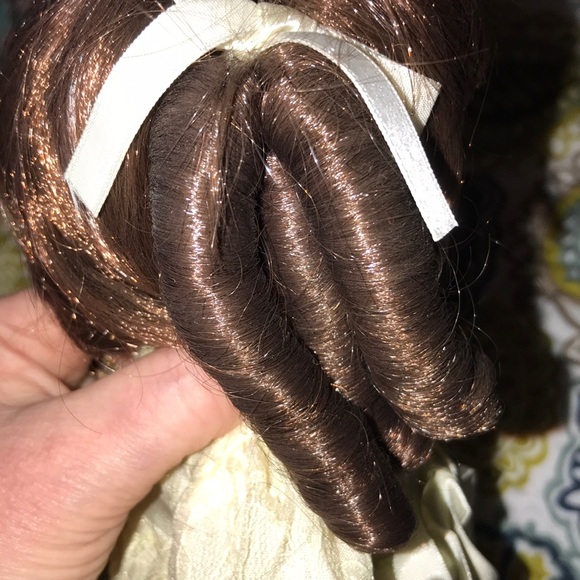 Elegant Cream Porcelain Doll with Brown Hair - Picture 7 of 7